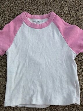 Brandy Melville Ribbed Pink and White Baby Tee!